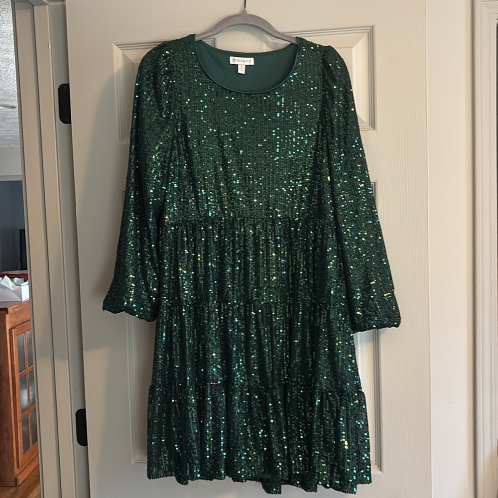 Elegant Green Sequin Dress